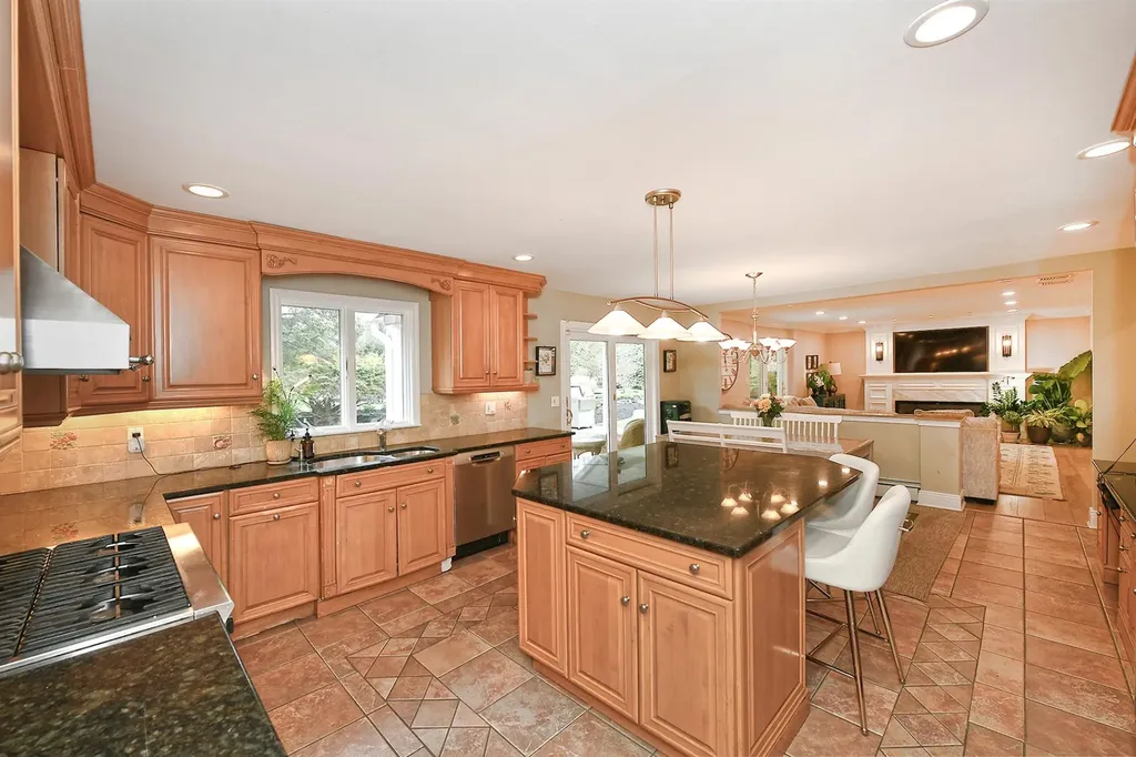 12 Winthrop Drive Dix Hills NY 11746