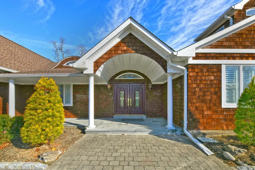 12 Winthrop Drive Dix Hills NY 11746
