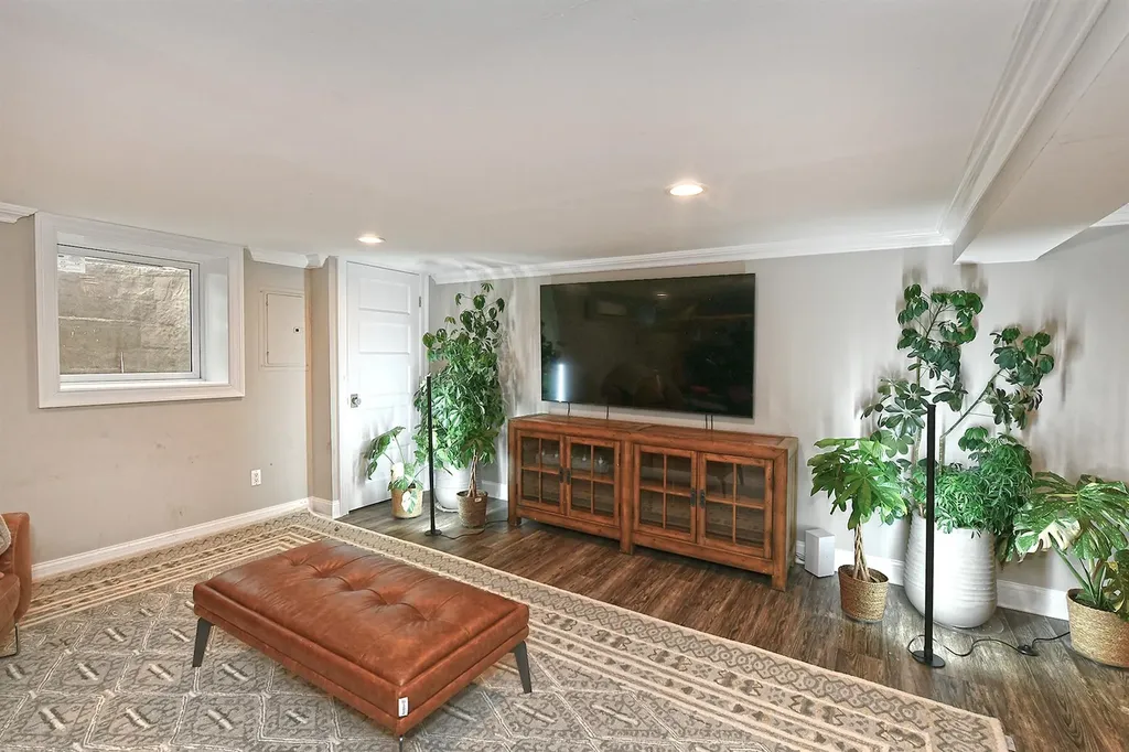 12 Winthrop Drive Dix Hills NY 11746