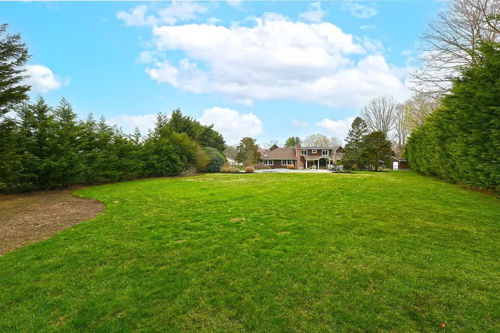12 Winthrop Drive Dix Hills NY 11746