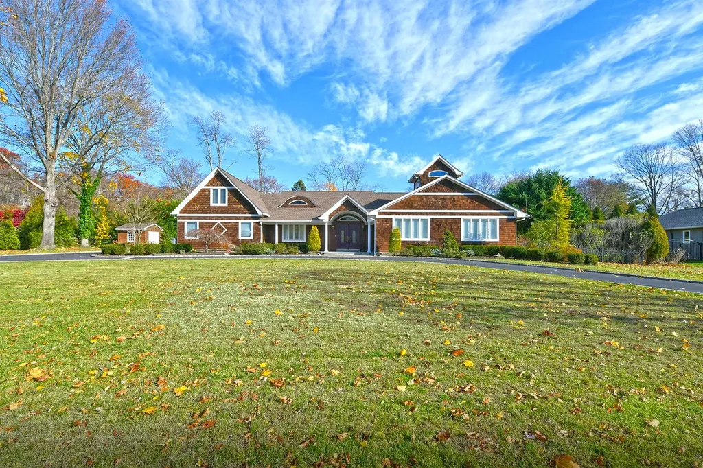 12 Winthrop Drive Dix Hills NY 11746