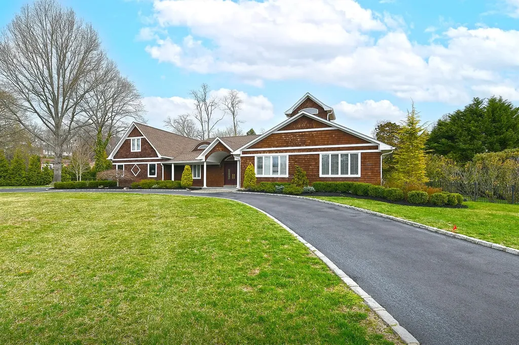 12 Winthrop Drive Dix Hills NY 11746