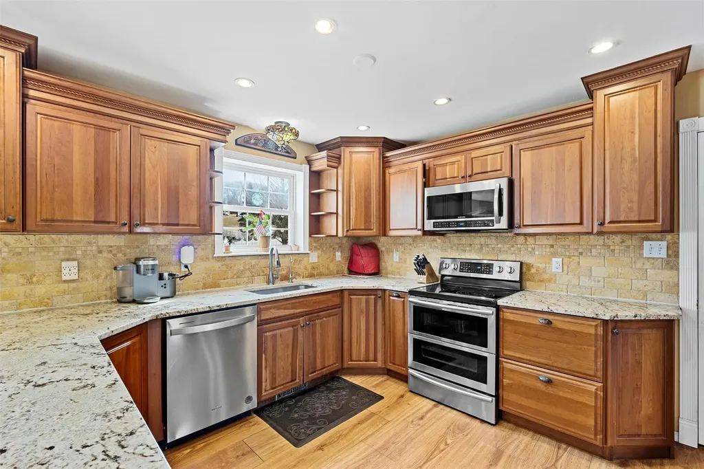68 Gabriels Path Poughquag NY 12570