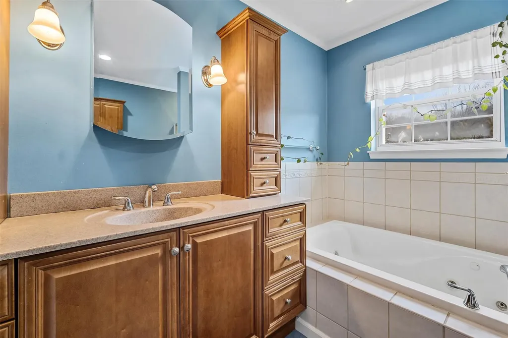 68 Gabriels Path Poughquag NY 12570