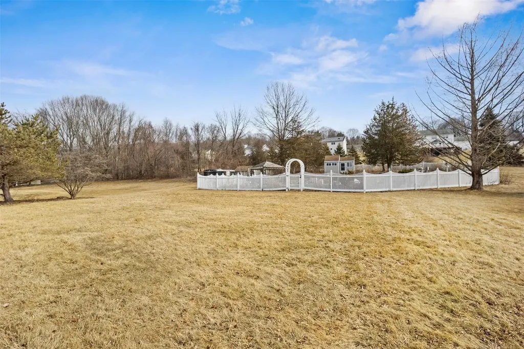 68 Gabriels Path Poughquag NY 12570