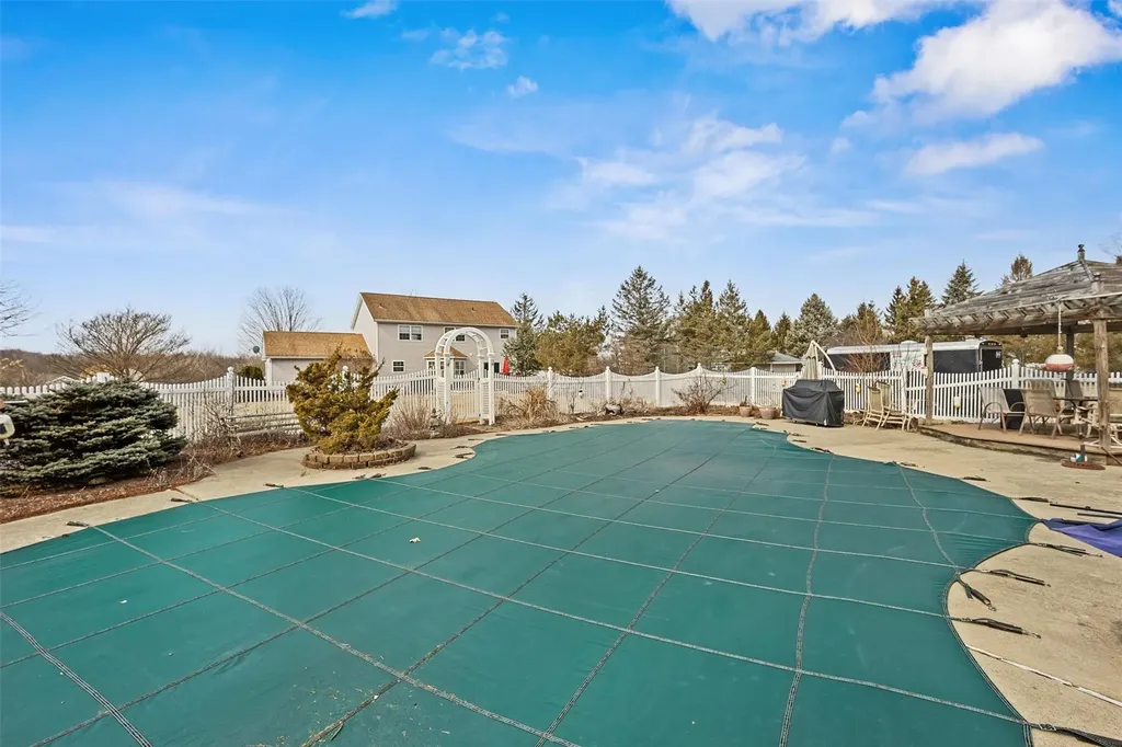 68 Gabriels Path Poughquag NY 12570