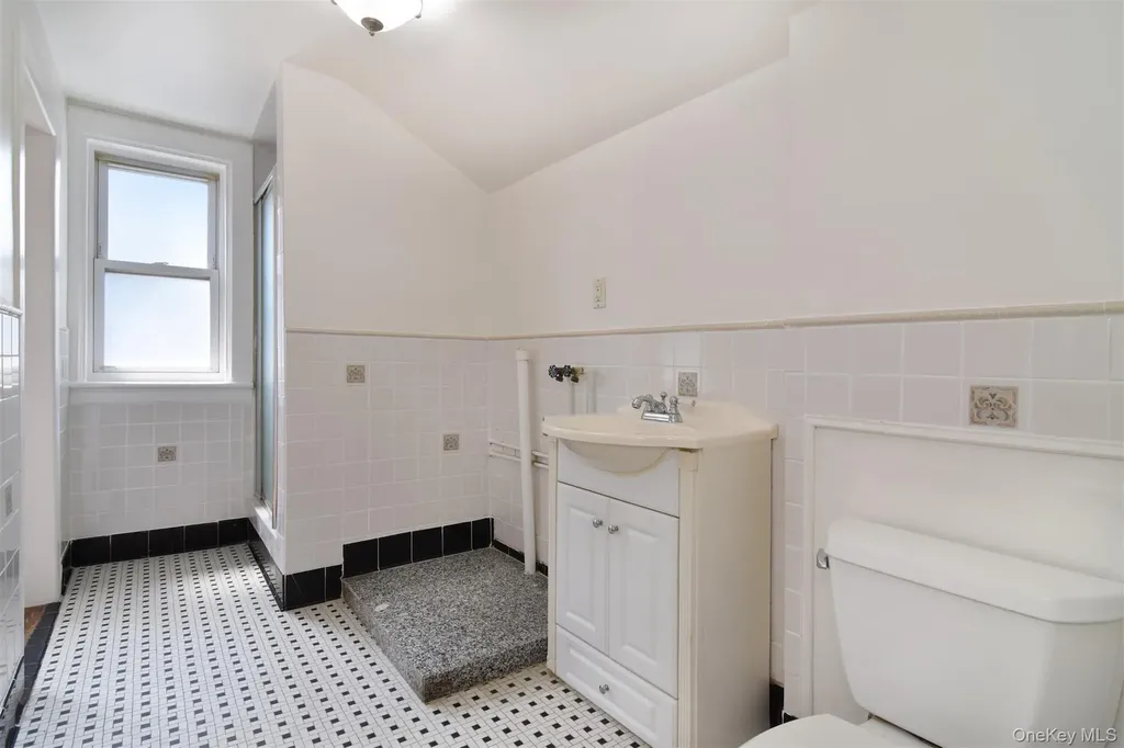 19 Primrose Avenue Mount Vernon NY 10552