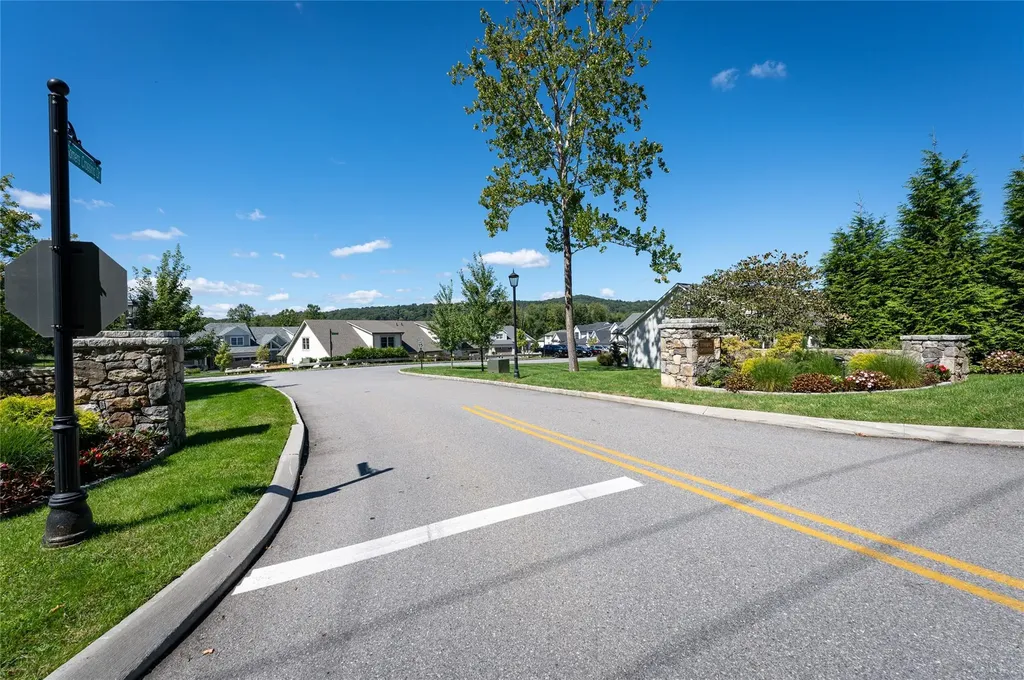 51 Spring Meadow Court Somers NY 10589