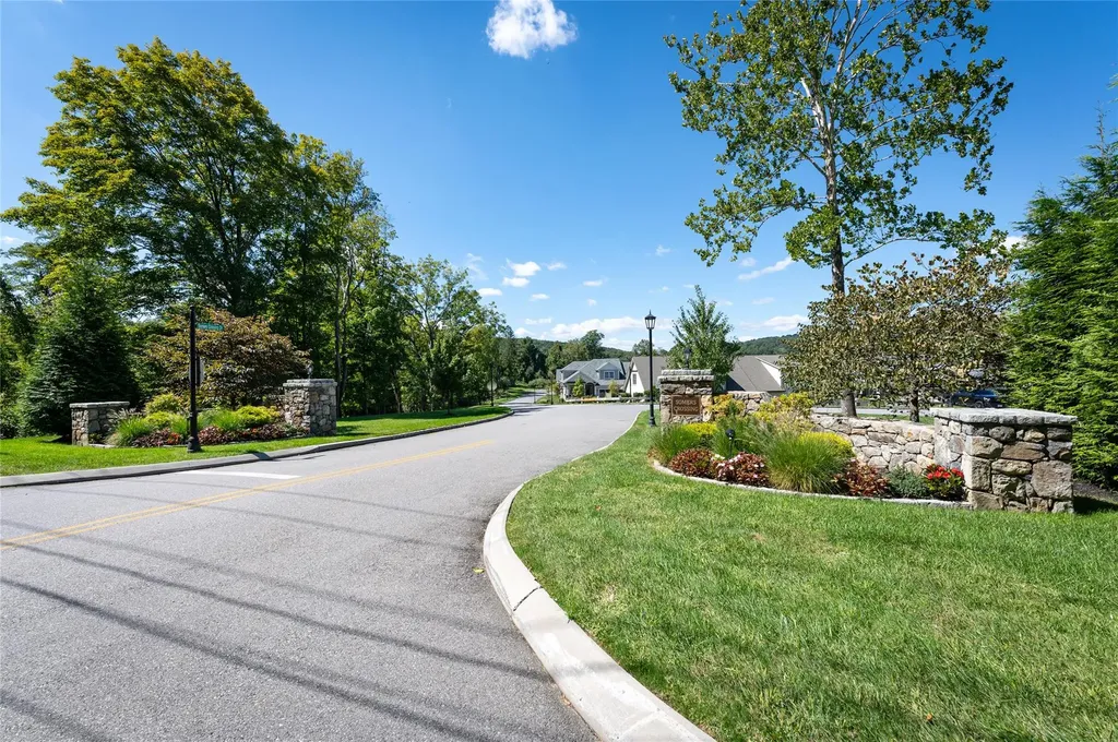 51 Spring Meadow Court Somers NY 10589