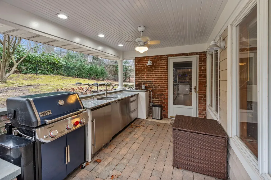 8 Tower Road Glen Cove NY 11542