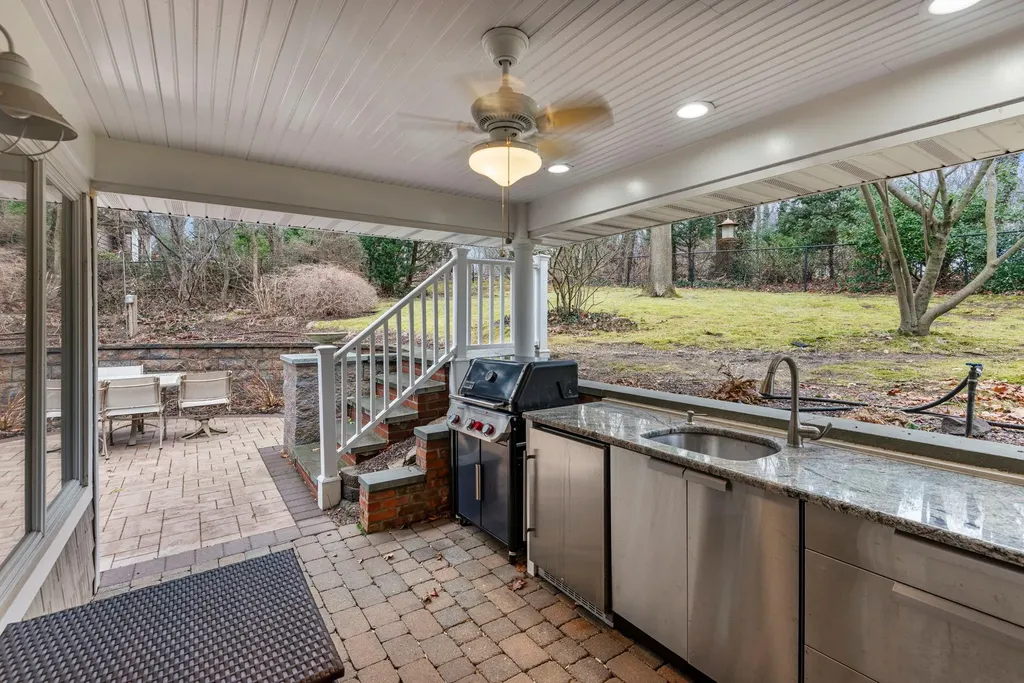 8 Tower Road Glen Cove NY 11542