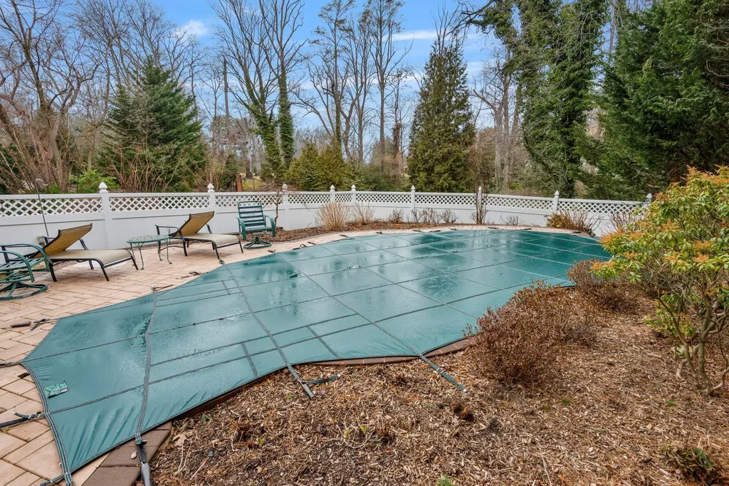 8 Tower Road Glen Cove NY 11542
