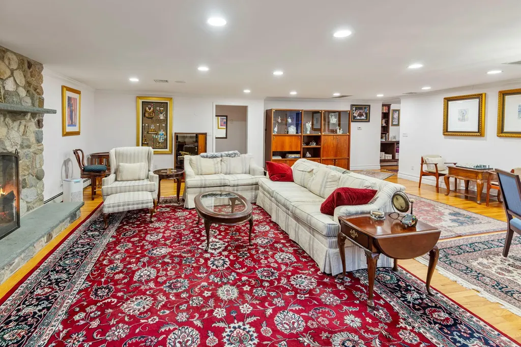 8 Tower Road Glen Cove NY 11542