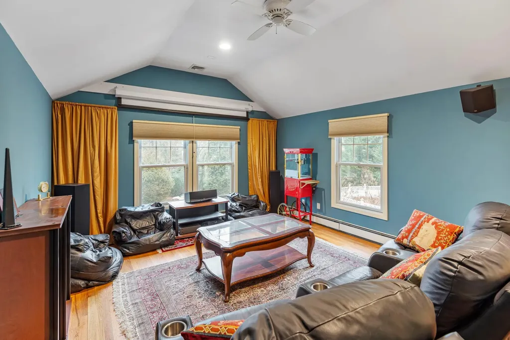 8 Tower Road Glen Cove NY 11542