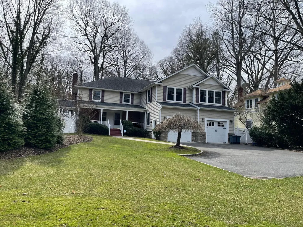 8 Tower Road Glen Cove NY 11542