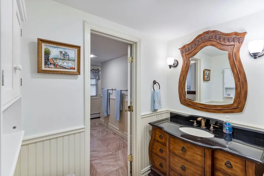 8 Tower Road Glen Cove NY 11542