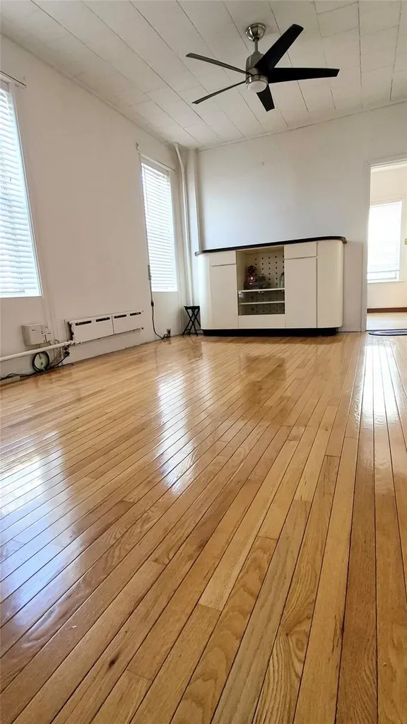 371 Eldert Lane Brooklyn NY 11208