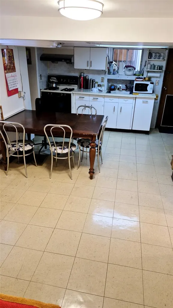 371 Eldert Lane Brooklyn NY 11208