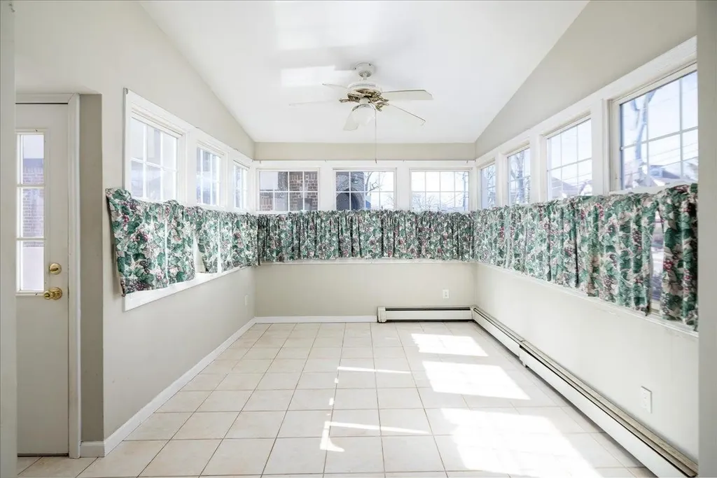 8 Garden Drive Lynbrook NY 11563