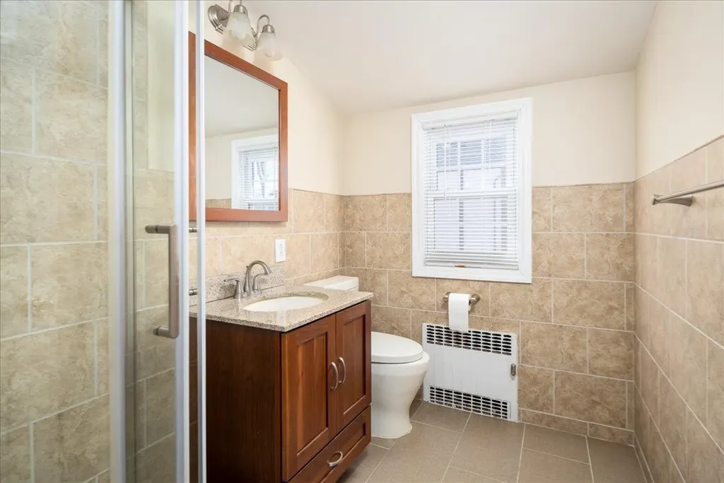 8 Garden Drive Lynbrook NY 11563