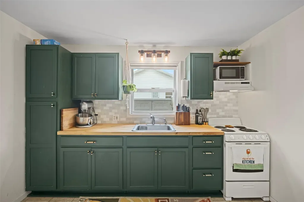 161 Glenerie Boulevard Saugerties NY 12477