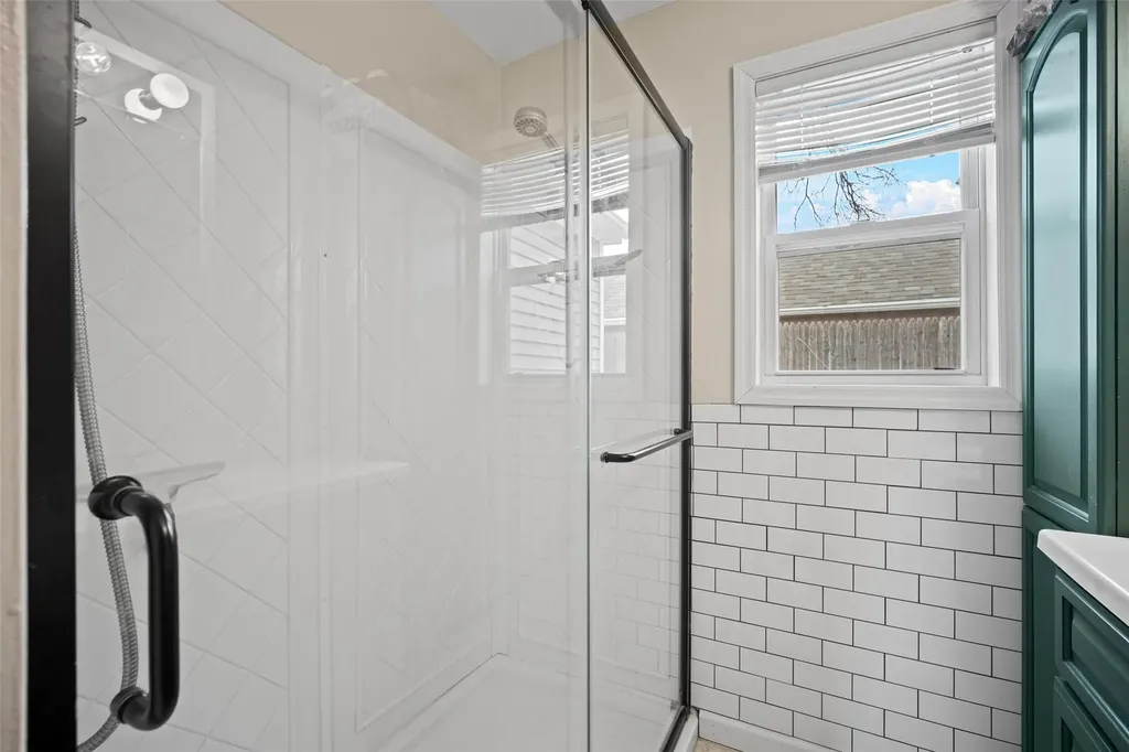161 Glenerie Boulevard Saugerties NY 12477