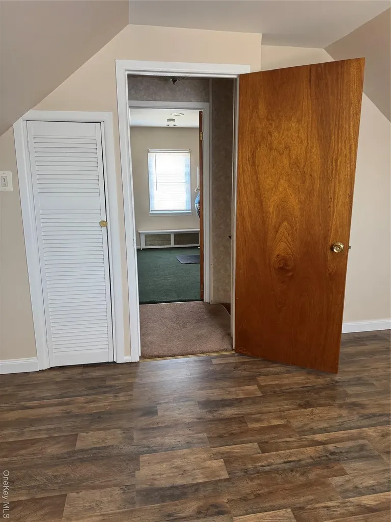 65 Heathcote Road Lindenhurst NY 11757