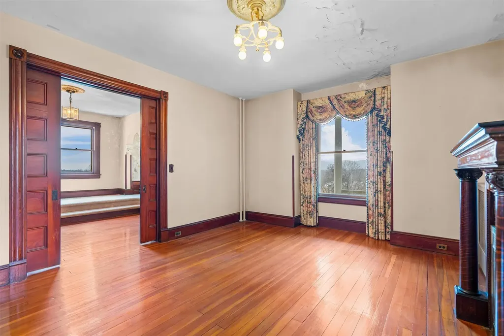 114 Windsor Highway New Windsor NY 12553