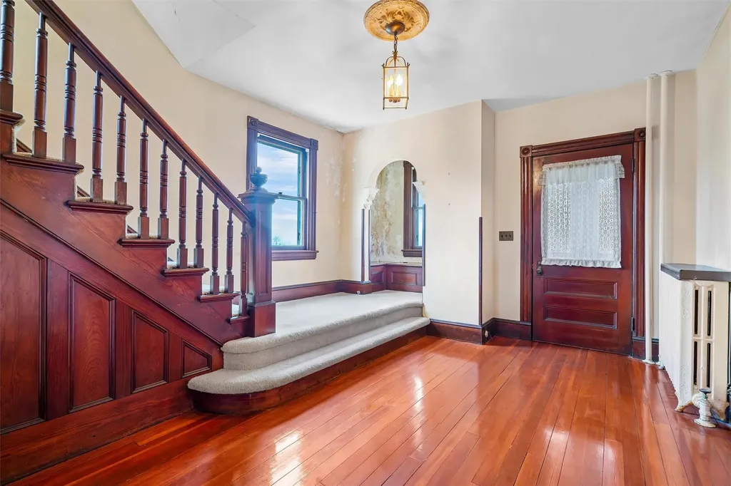 114 Windsor Highway New Windsor NY 12553
