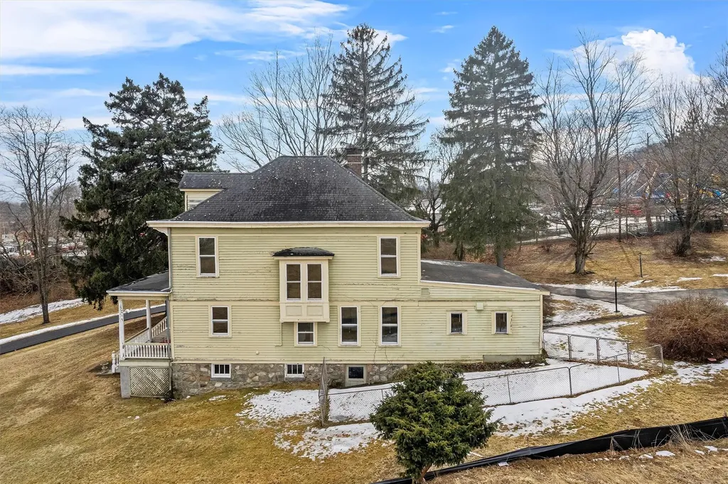 114 Windsor Highway New Windsor NY 12553