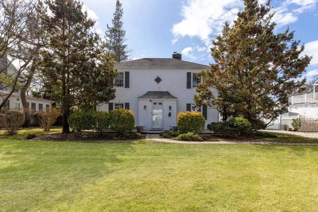 32 Sargent Road Scarsdale NY 10583