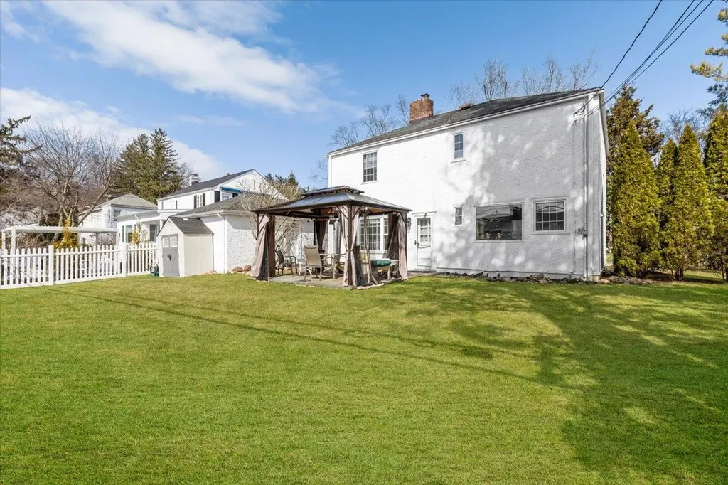 32 Sargent Road Scarsdale NY 10583