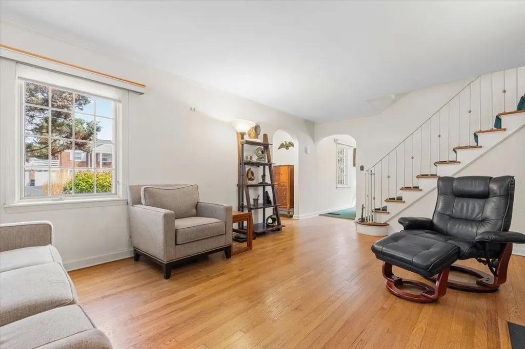 32 Sargent Road Scarsdale NY 10583