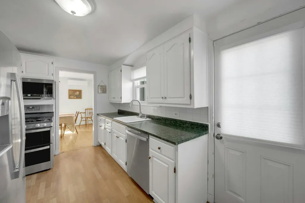 45 Thompson Avenue White Plains NY 10603