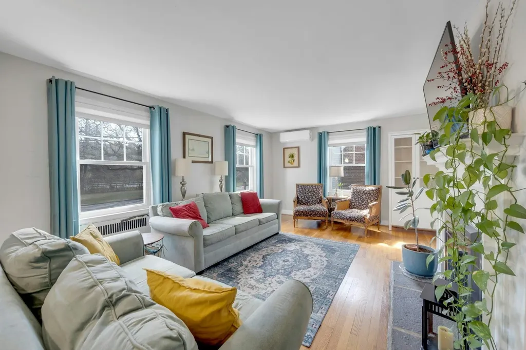 45 Thompson Avenue White Plains NY 10603
