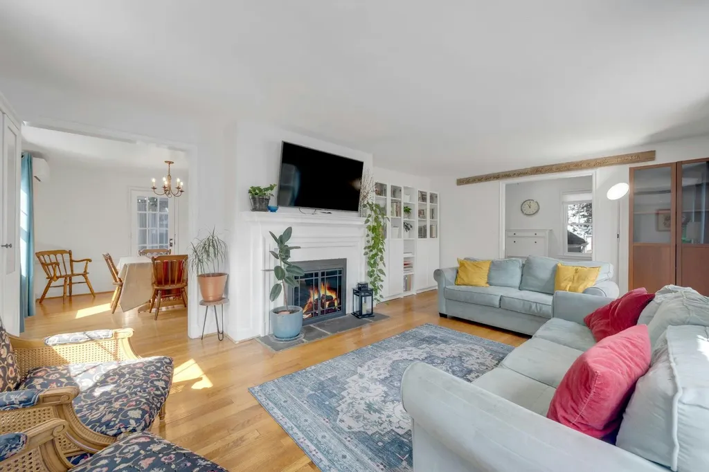 45 Thompson Avenue White Plains NY 10603