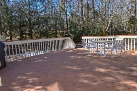 12 Valley Circle Miller Place NY 11764