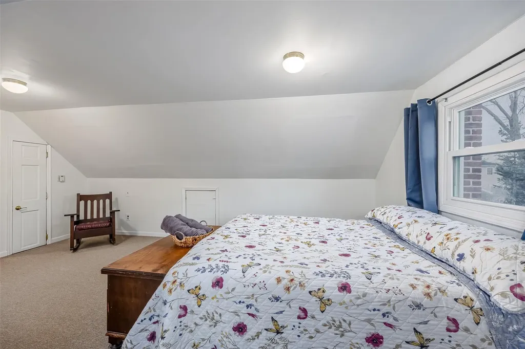 552 Meadowbrook Road Merrick NY 11566
