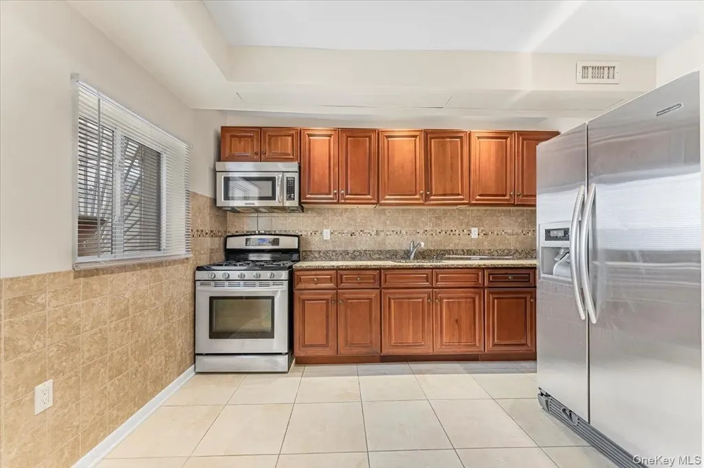 2925 Morgan Avenue Bronx NY 10469