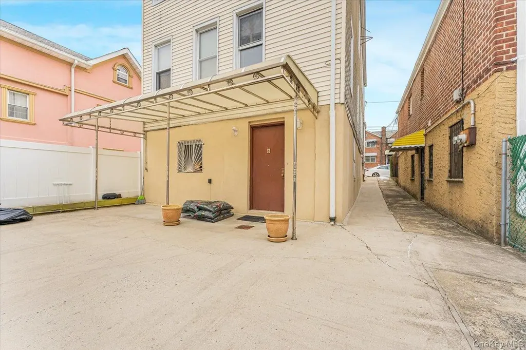2925 Morgan Avenue Bronx NY 10469