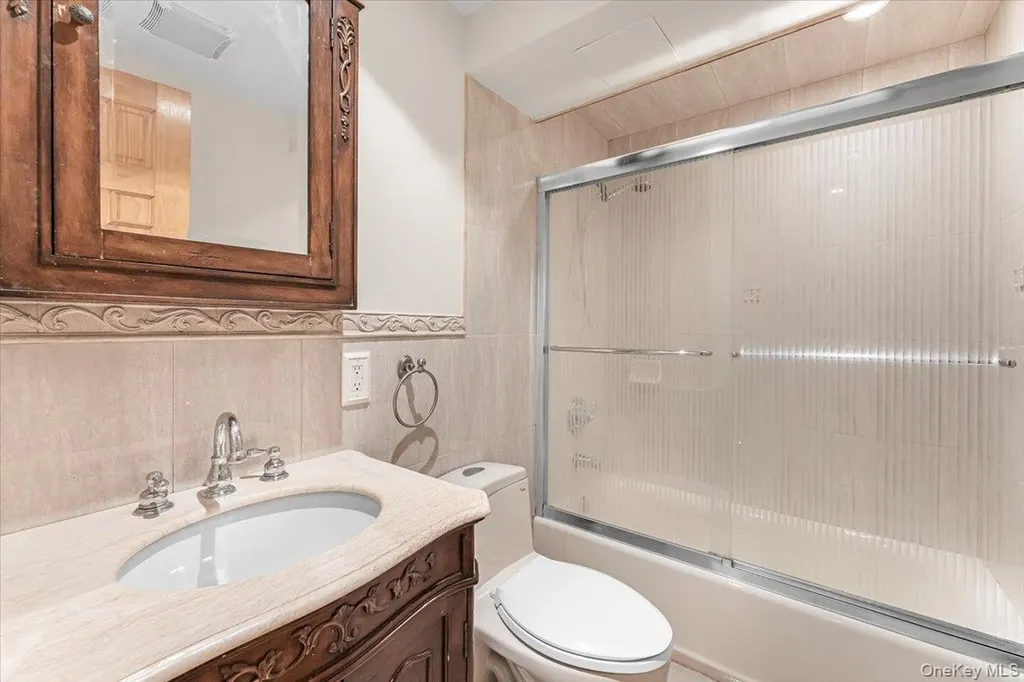 2925 Morgan Avenue Bronx NY 10469