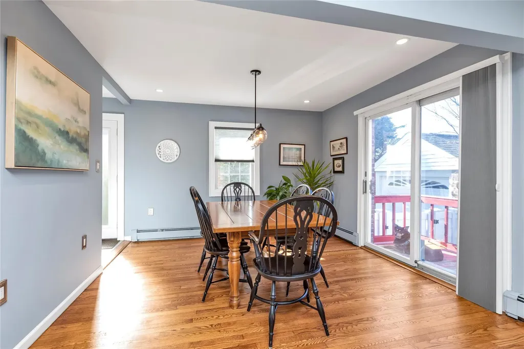 40 Hawthorne Street Lynbrook NY 11563