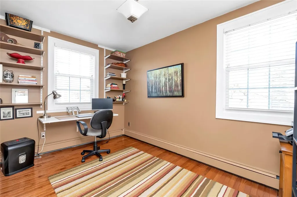 40 Hawthorne Street Lynbrook NY 11563