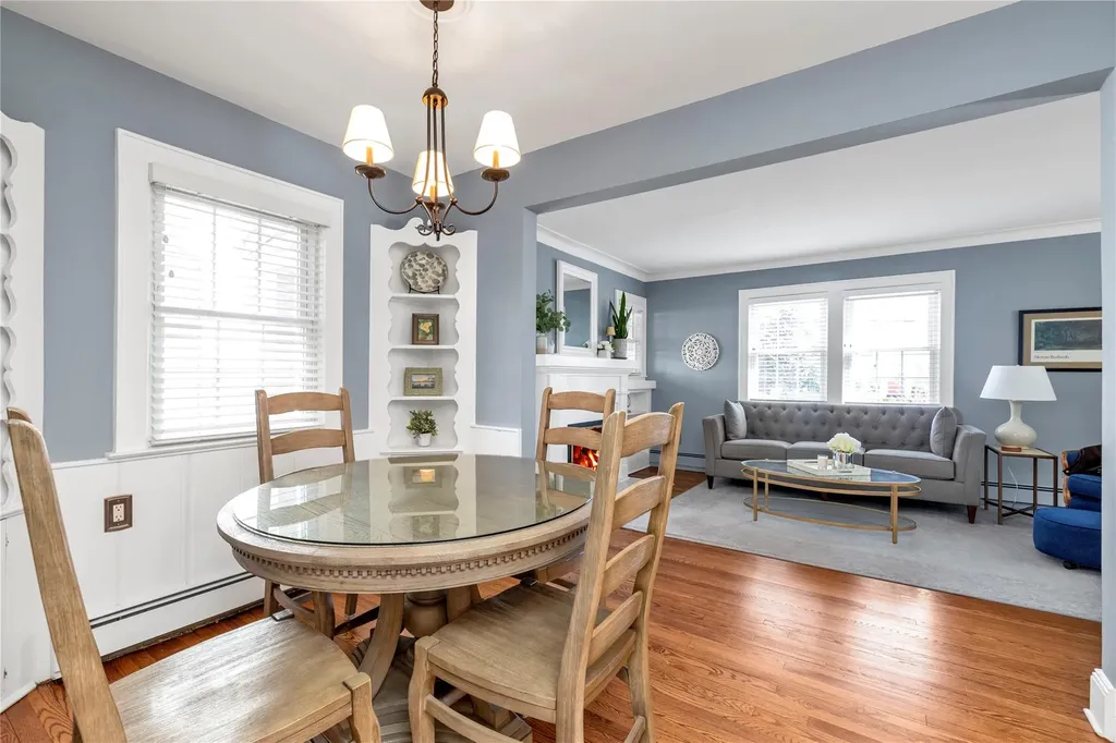 40 Hawthorne Street Lynbrook NY 11563