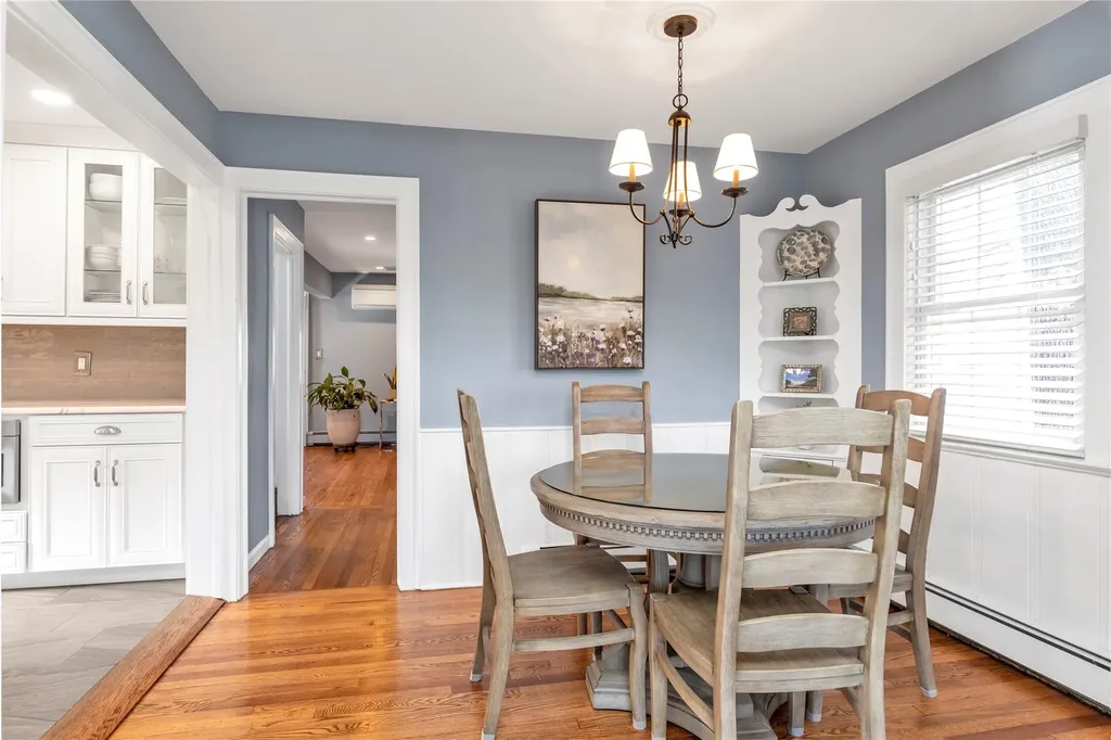 40 Hawthorne Street Lynbrook NY 11563