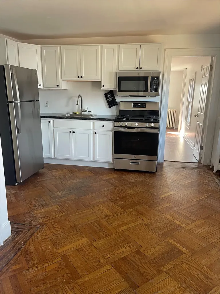 28 Brentwood Road Bay Shore NY 11706