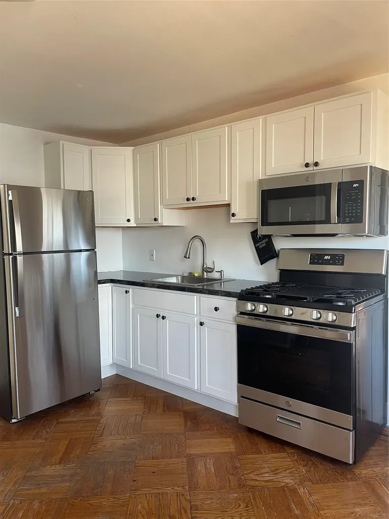 28 Brentwood Road Bay Shore NY 11706