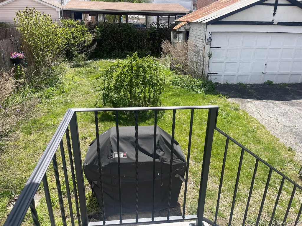 5844 78th Avenue Glendale NY 11385