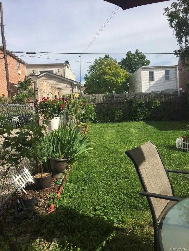 5844 78th Avenue Glendale NY 11385