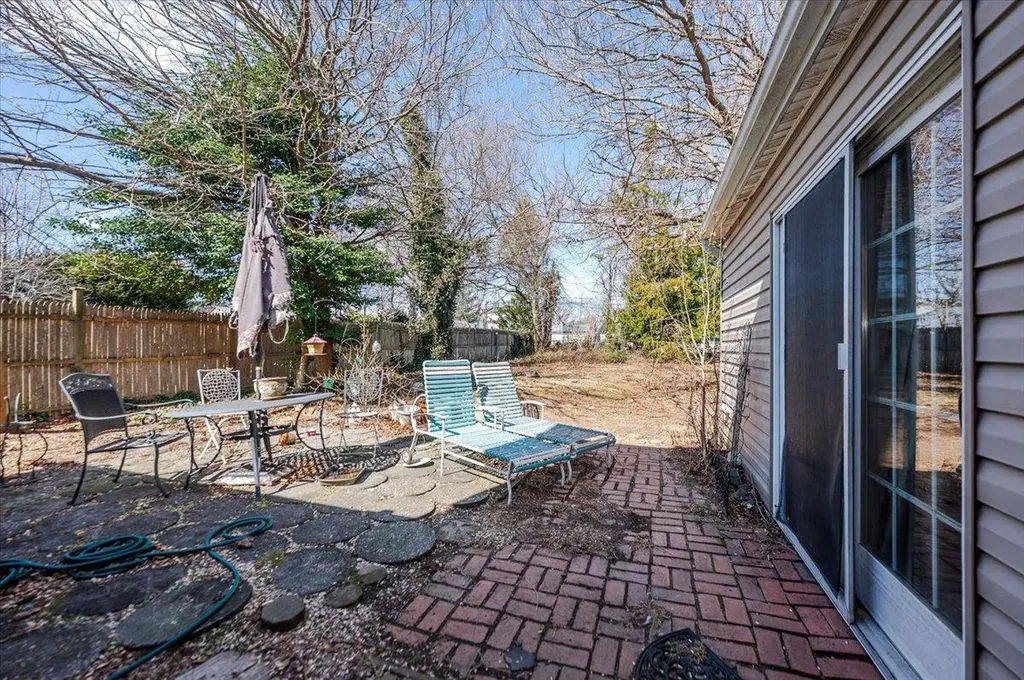 7 Hoover Lane Bethpage NY 11714